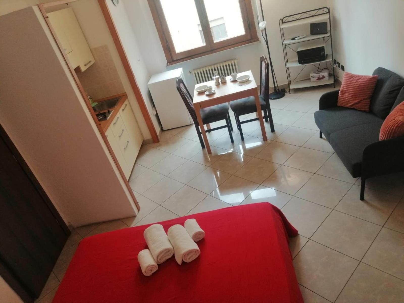 Apartment In Front Of The Train Station! 피렌체 외부 사진