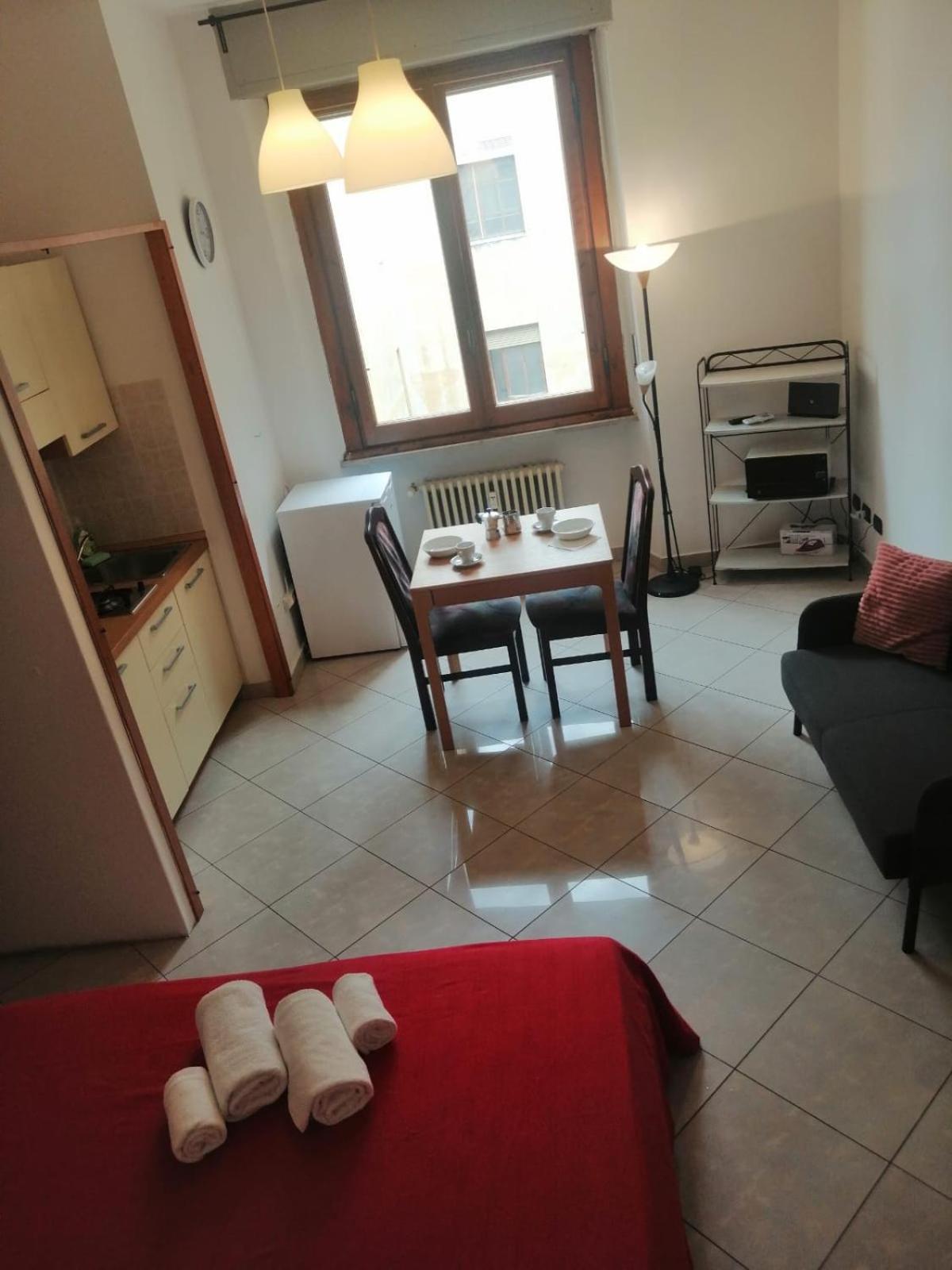 Apartment In Front Of The Train Station! 피렌체 외부 사진